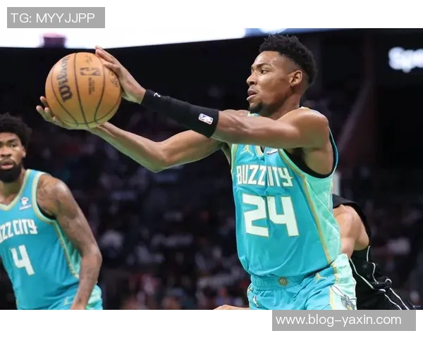 布兰登米勒全能表现12投7中贡献21分11篮板7助攻正负值最高15助球队获胜